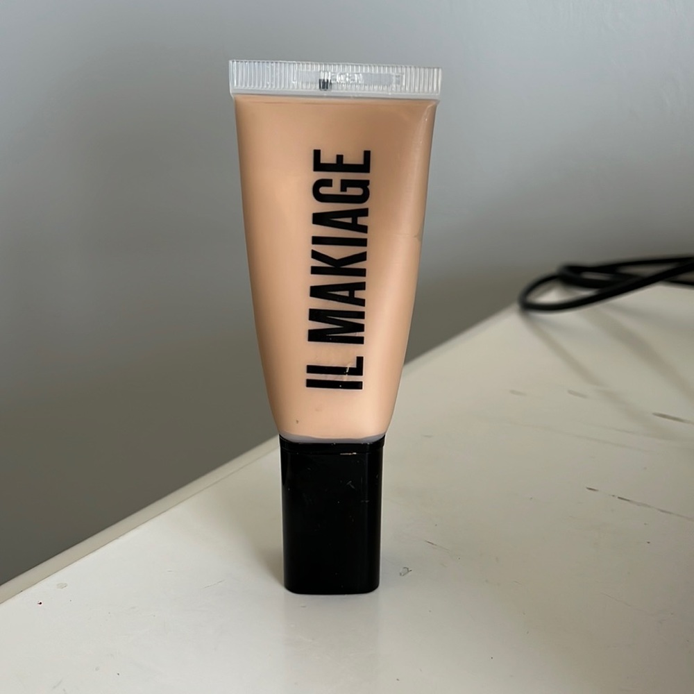 il Makiage Foundation